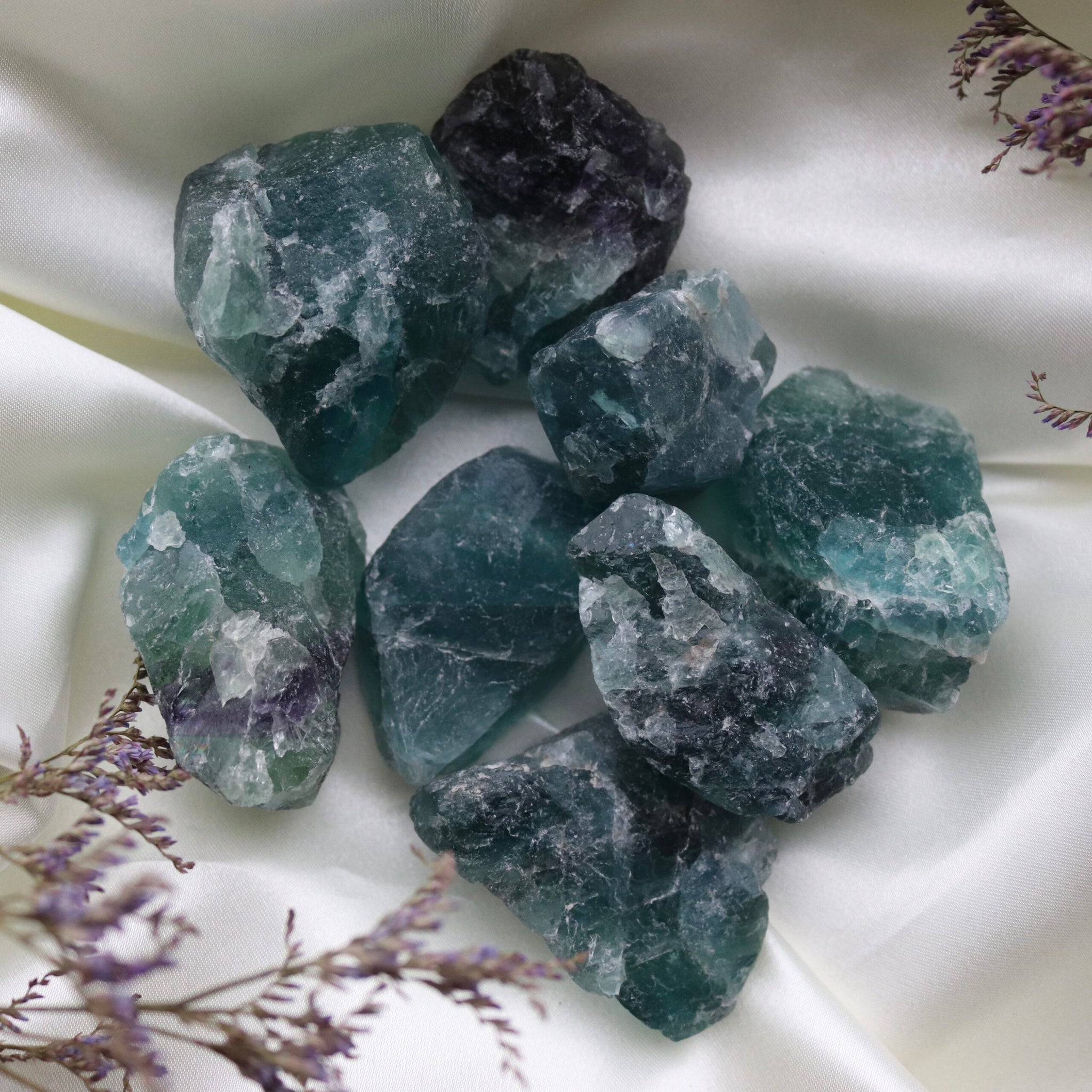 Blauwe, paarse en gemengde fluoriet ruw